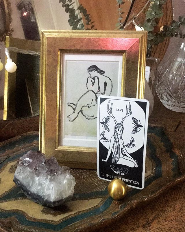 A shot from @merisha ‘s apartment... how do you have your art displayed? If you don’t own a piece yet, check out anniemeyerartwork.com and see what’s available in the shop! Commissions are also welcome. Tarot cards are from @shop_altar 🖤 #supportportlandartists